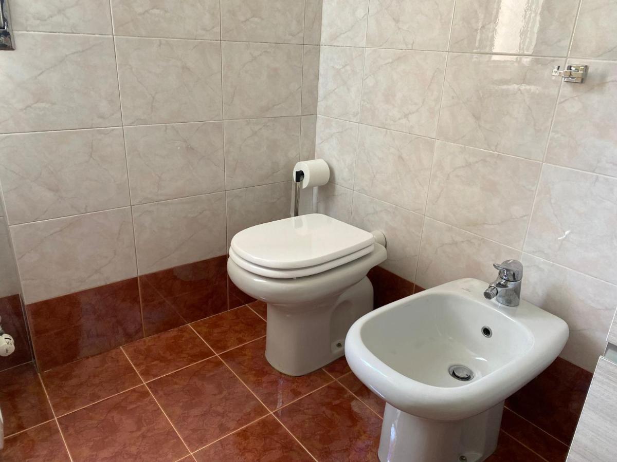10 Min From The Airport-Wifi-Free Parking Daire Samarate Dış mekan fotoğraf